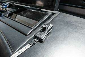 2006 Lazzara Yachts 84 Skylounge thumbnail 21