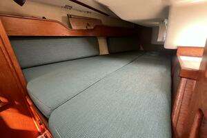 1984 Sabre 38 thumbnail 27