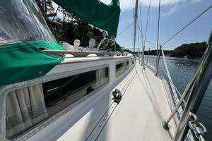 1984 Sabre 38 thumbnail 12