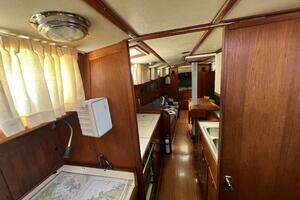 1984 Sabre 38 thumbnail 28
