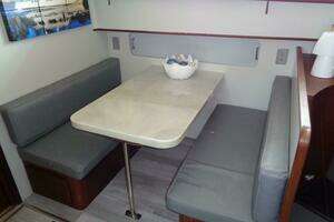 1987 Hatteras 70 Cockpit Motor Yacht thumbnail 47