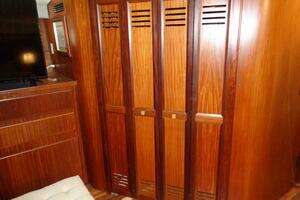 1987 Hatteras 70 Cockpit Motor Yacht thumbnail 87