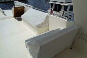 1987 Hatteras 70 Cockpit Motor Yacht thumbnail 25
