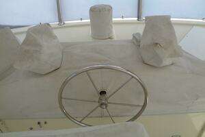 1987 Hatteras 70 Cockpit Motor Yacht thumbnail 27
