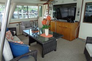 Ivory Lady 70ft Hatteras Yacht For Sale