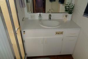 Ivory Lady 70ft Hatteras Yacht For Sale