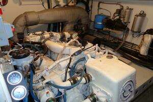 1987 Hatteras 70 Cockpit Motor Yacht thumbnail 96
