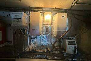 1999 Ocean Yachts 40 thumbnail 47