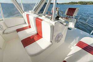 1999 Ocean Yachts 40 thumbnail 30