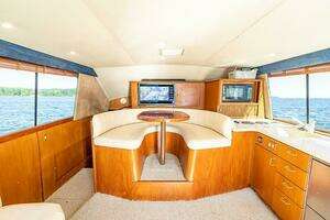 1999 Ocean Yachts 40 thumbnail 24