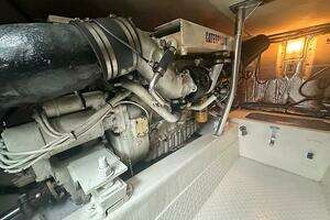 1999 Ocean Yachts 40 thumbnail 43