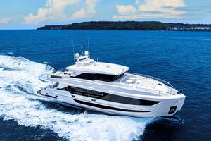 The New Horizon FD90 Split-Use Skylounge Hull 34