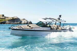 37FT (11.51M) AXOPAR Worth Avenue Yachts