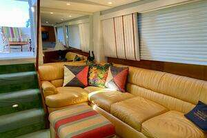 1999 Viking Cockpit Sport Yacht thumbnail 5