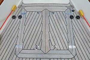 Foc'sle Hatch Detail