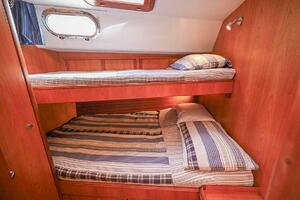 Stbd Guest Cabin Double with Pullman