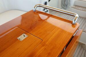 Cockpit Table Detail