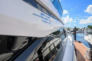 Starboard Walk-Around Side Deck