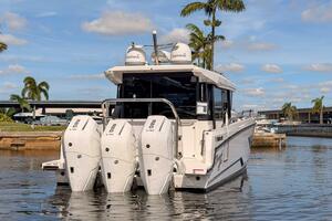 35ft Wellcraft Yacht For Sale