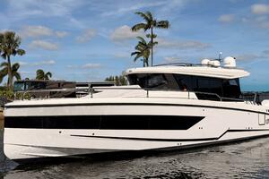 35ft Wellcraft Yacht For Sale