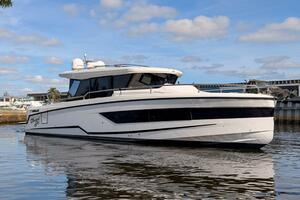 35ft Wellcraft Yacht For Sale