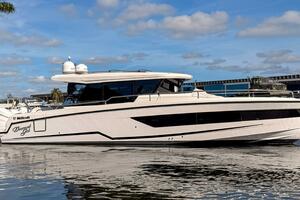 35ft Wellcraft Yacht For Sale
