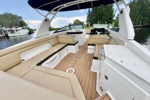 29ft Sea Ray Yacht For Sale