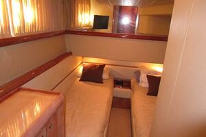 PRETTY LADY 59ft Ferretti Yachts Yacht For Sale