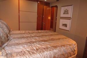 PRETTY LADY 59ft Ferretti Yachts Yacht For Sale