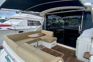 2015 Sea Ray 510 Sundancer thumbnail 9