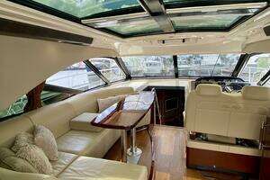 2015 Sea Ray 510 Sundancer thumbnail 6
