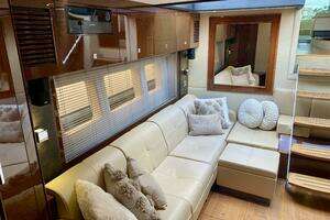 2015 Sea Ray 510 Sundancer thumbnail 2