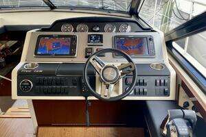 2015 Sea Ray 510 Sundancer thumbnail 5