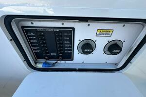 Miles to Go 28ft Sea Ray Yacht For Sale