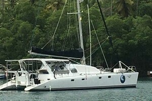 MOONLIGHT LADY 47ft Robertson  amp  Caine Yacht For Sale