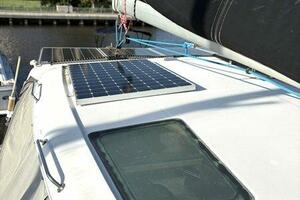 MOONLIGHT LADY 47ft Robertson  amp  Caine Yacht For Sale