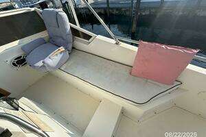 1984 Viking 44 thumbnail 24