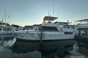1984 Viking 44 thumbnail 3