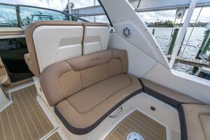 DIGGERS 33ft Sea Ray Yacht For Sale