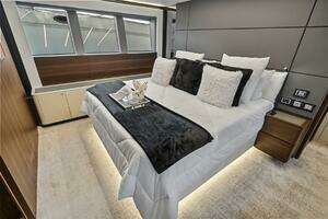 2023 Astondoa 66 Flybridge thumbnail 30