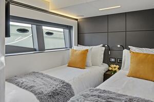 Smile 66ft Astondoa Yacht For Sale