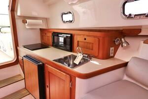 ABLE II 29ft Hunt Yachts Yacht For Sale