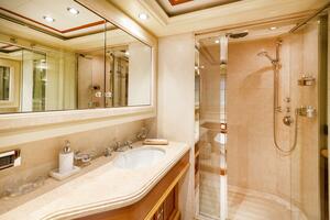 Starboard Aft Guest Ensuite