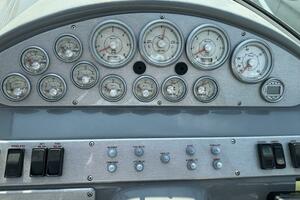 Photo 5585612 for 2005 Cruisers Yachts 280 CXI  