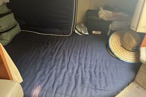 Photo 5585615 for 2005 Cruisers Yachts 280 CXI  