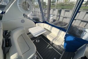 Photo 5585606 for 2005 Cruisers Yachts 280 CXI  