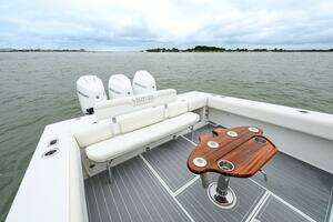 2008 Venture 39 Cuddy thumbnail 15