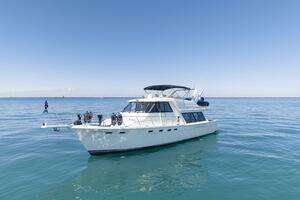 1997 Bayliner 4788 thumbnail 2