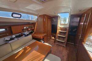 2009 Beneteau Cyclades 43.3 thumbnail 18