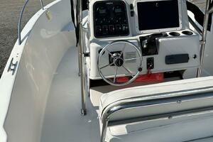 Fish Stalker 20ft Pro Line Yacht For Sale